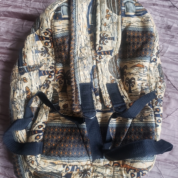 Backpack - Picture 5 of 5